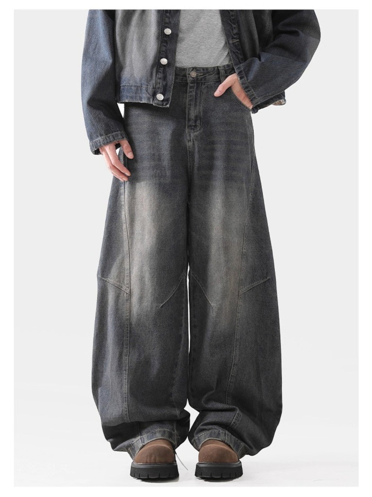 DECONSTRUCTED SABER-CUT JEANS st5070